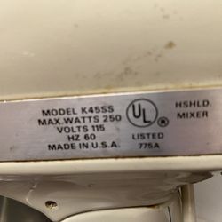 KITCHENAID CLASSIC STAND MIXER Model K45SS Tilt White With Bowl Bundle