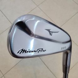 Mizuno Pro 225 7 Iron Dynamic Gold Steel Regular Flex Plus 1/2" Right Handed Demo/Fitting Club