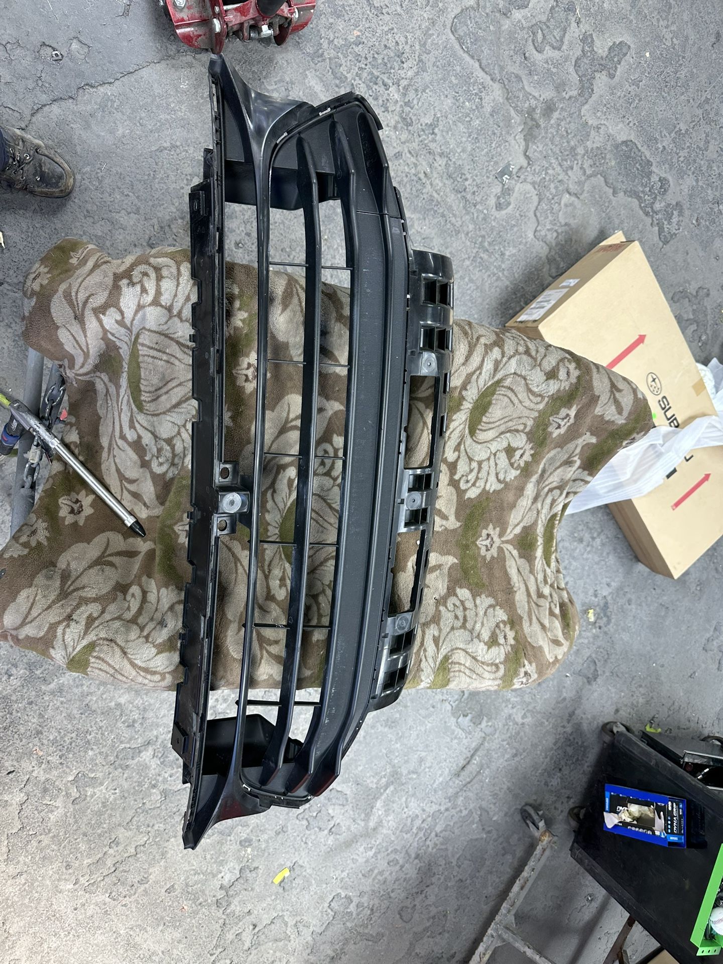 2022-2025 SUBARU bRZ Front Grille OEM