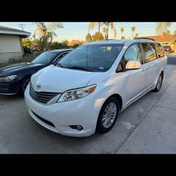 2014 Toyota Sienna