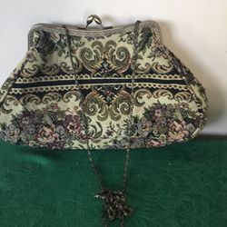 Vintage Beaded Floral Tapestry Beaded Evening Purse Gold Tone Frame Ornate Chain 