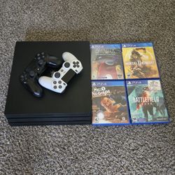 Playstation 4 Pro, 2 Main Cables, 2 Controller, 4 Disc's