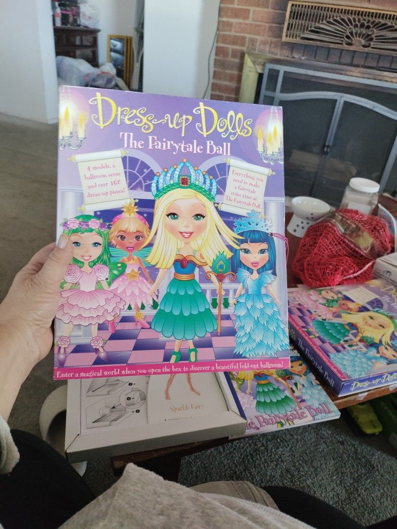DRESS UP DOLL-( THE FAIRY TALE BALL). OBO- PICK ⛏️ UP ONLY