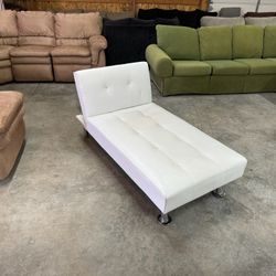 Futon (WE DELIVER)