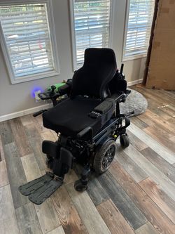 Quantum Q6 Edge Power 3  Wheelchair with Joystick Control