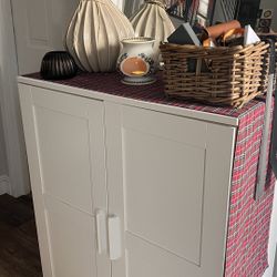 IKEA BRIMNES Cabinet with doors, white, 30 3/4x37 3/8"