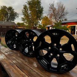 Jeep Gladiator OEM wheels