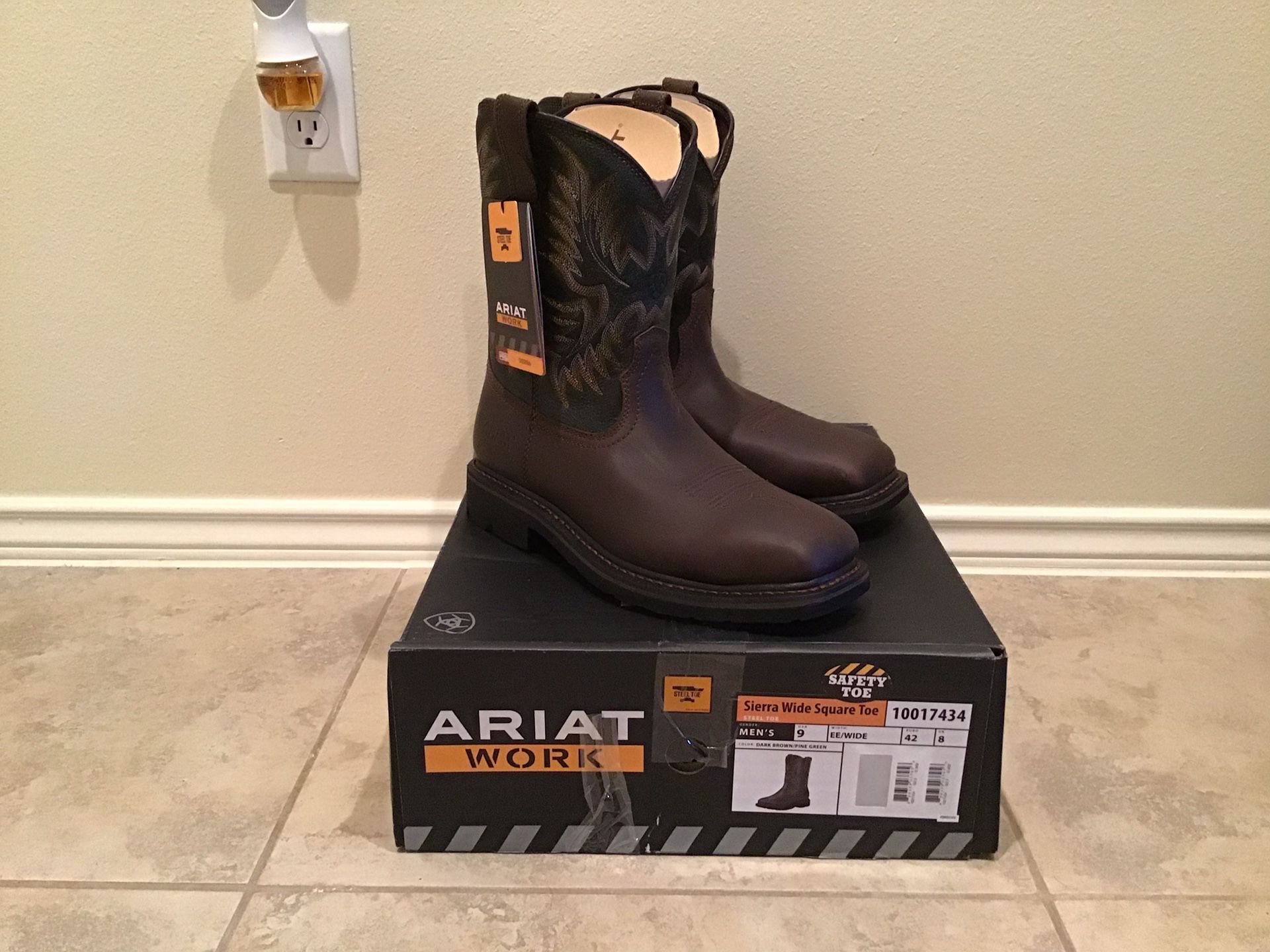 Ariat 10017434 on sale