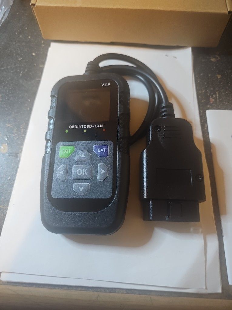 PROFESSIONAL OBDII SCANNER. ERASE CODES