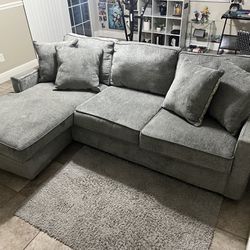 Like New Living Room Couch Set