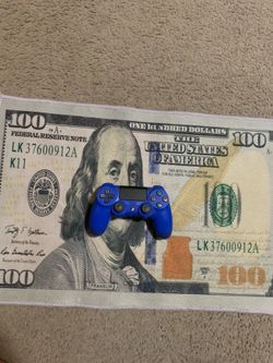 PS4 controller