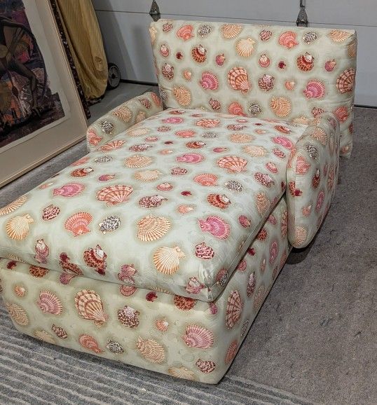 Beautiful Upholstery Chaise Lounge Seashell Theme