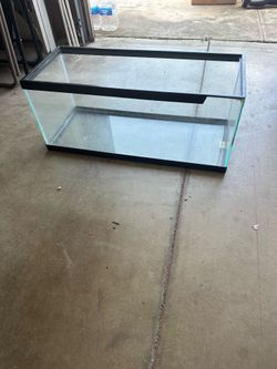 20 gallon tank with top corner damage