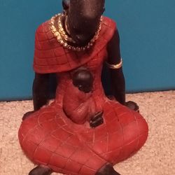 Wood Carved Tribal Woman With Baby Statue/Sculpture 