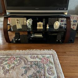 Bell’o TV Stand
