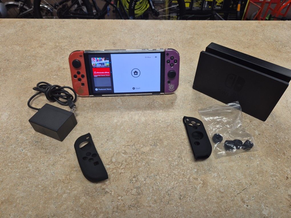 Nintendo Switch OLED Console Pokémon Edition