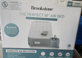 Twin Air Mattress with Built in Pump, 18"