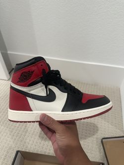Air Jordan 1 Bred Toe Size 9