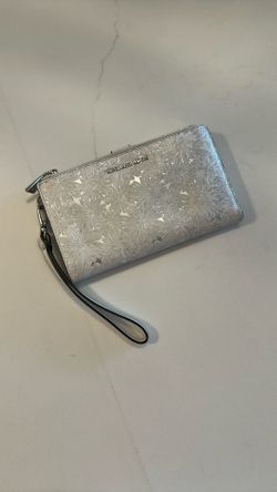 Michael Kors Wristlet Wallet/purse