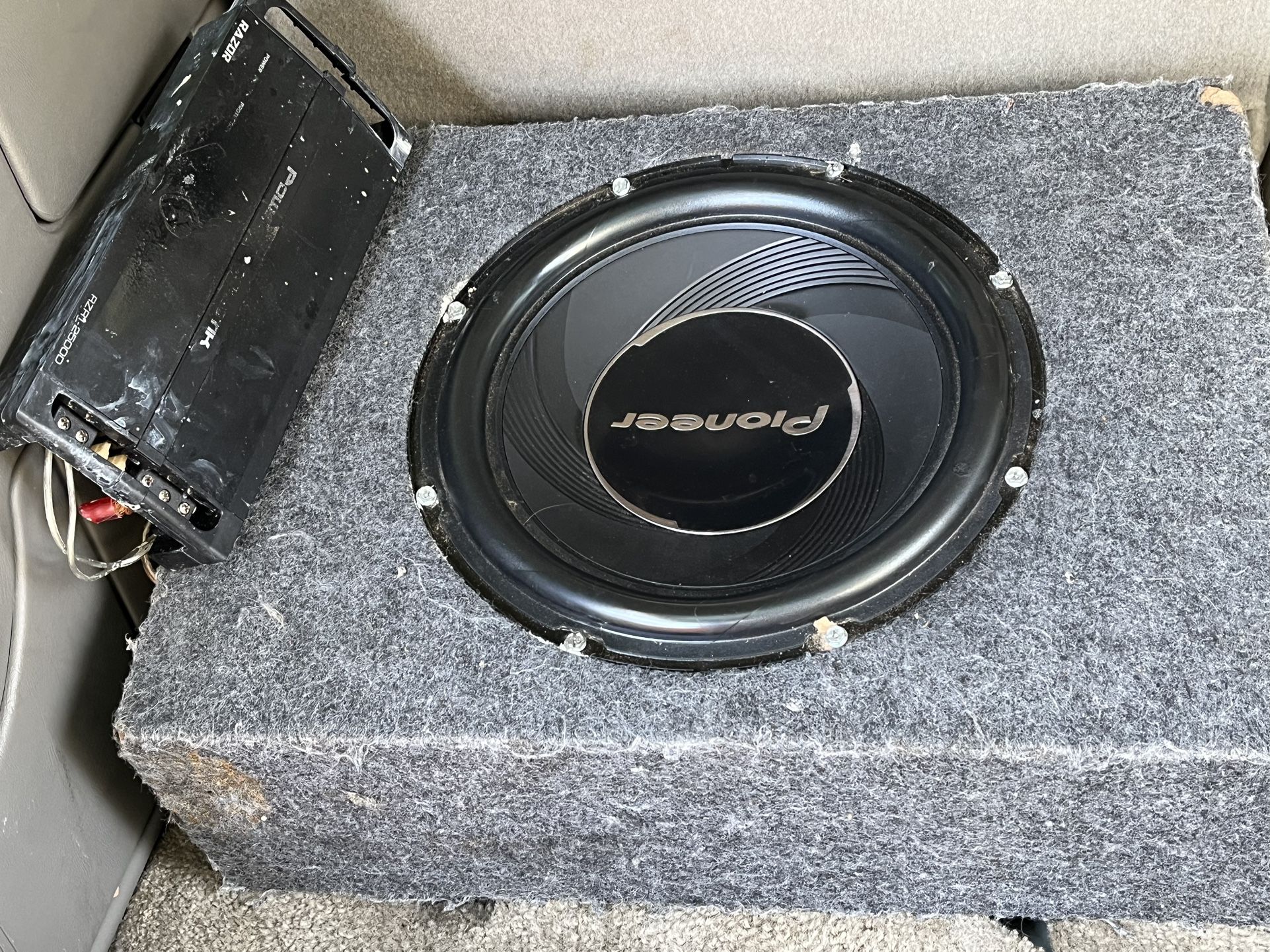 Pioneer 12’ Sealed Box, 2500wattAmp