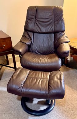 Ekornes Stressless Leather Recliner with Ottoman – Premium Leather, Excellent Condition