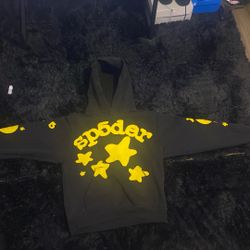 SPIDER HOODIE REAL black Yellow Size Small Had It For A Year Has Small Cracks At The Pockets And Arms 