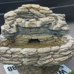 Solid Concrete Brick Yard Fountain, 2 Ft Tall × 2 1/2 Ft Wide× 2 Ft From Front To Back