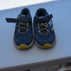 Saucony Boys Size 12 Blue Sneakers
