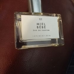 Perfume Urban Outfitters Miel Bebe Eau De Parfum 1 Ounce