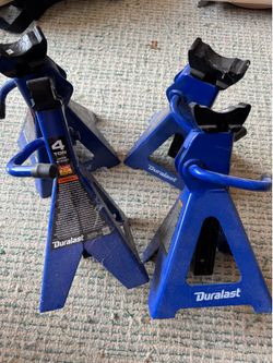 Duralast brand 4 ton jack stands.