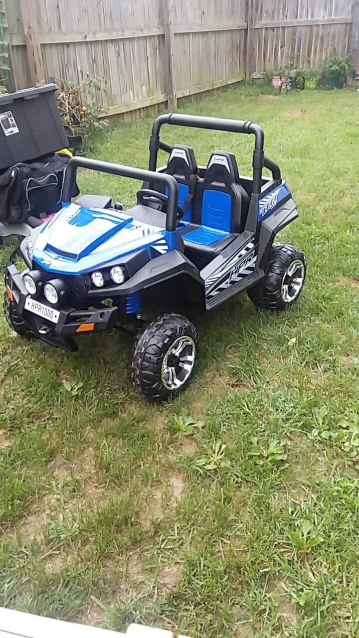 Battery powered jeep