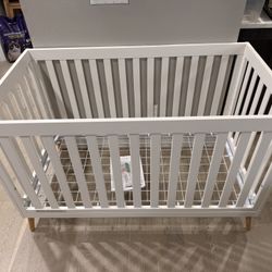 Convertible Baby Crib
