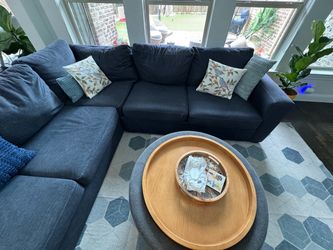 Living spaces sectional couch