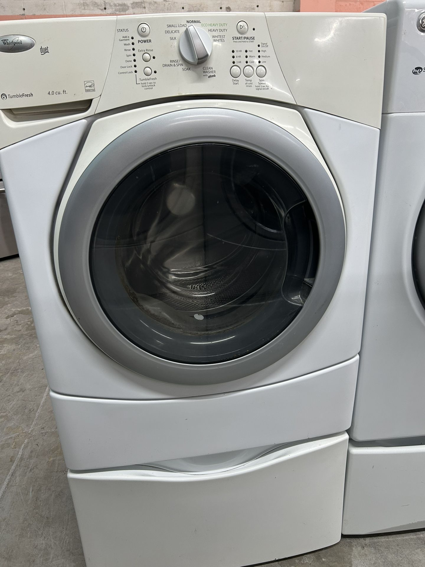 Whirlpool Duet Washer On Pedestal