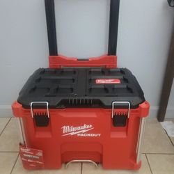 Milwaukee Packout Rolling Toolbox 