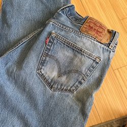 501 Levi’s 35x34 Jeans 