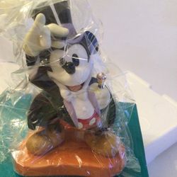 WDCC NIB w/COA Magician  Mickey On with the Show 1997 member sculpture w/pin