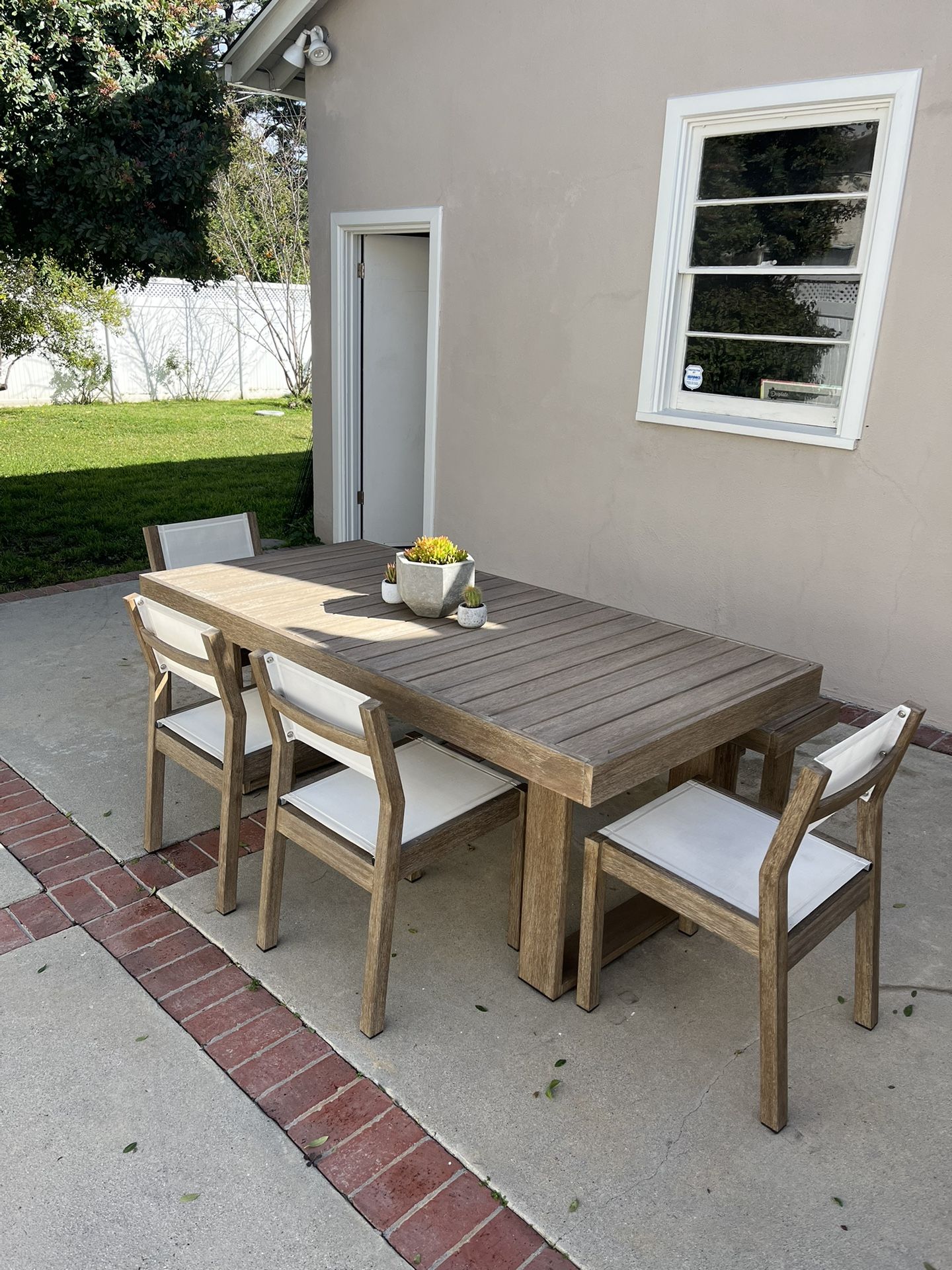 West Elm Portside Outdoor Dining Table Set in Driftwood