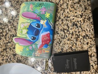 Brand new Stitch Wallet