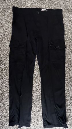 Levi's black cargo pants, XL