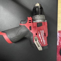 Milwaukee M12 Hammer Drill