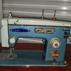 Antique Sewing Machine With Table