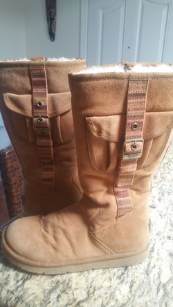 Authentic New Ugg tan suede