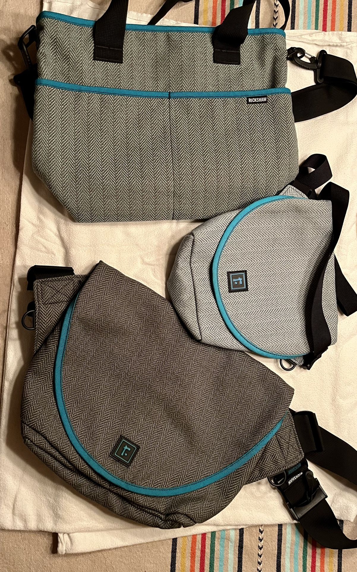 Set Of 3 Rickshaw Bagworks Crossbody Messenger Bags
