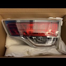 2014-2015-2016 Toyota Highlander Tail Light (Inner) Right Side