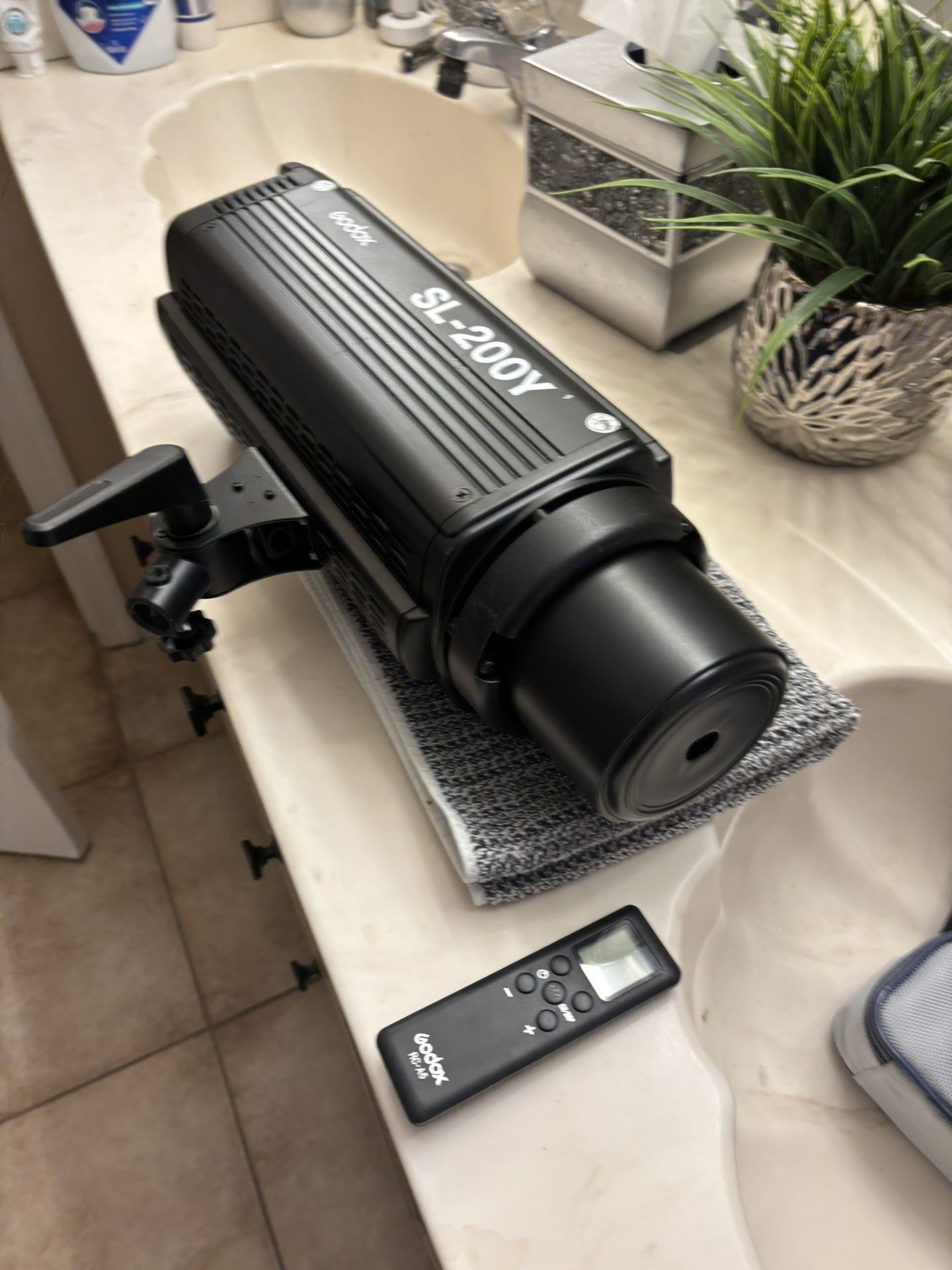 Godox Sl200y Video Light 
