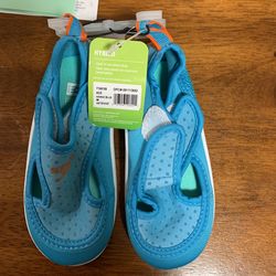 Toddler Size 7/8 Speedo Water Shoes