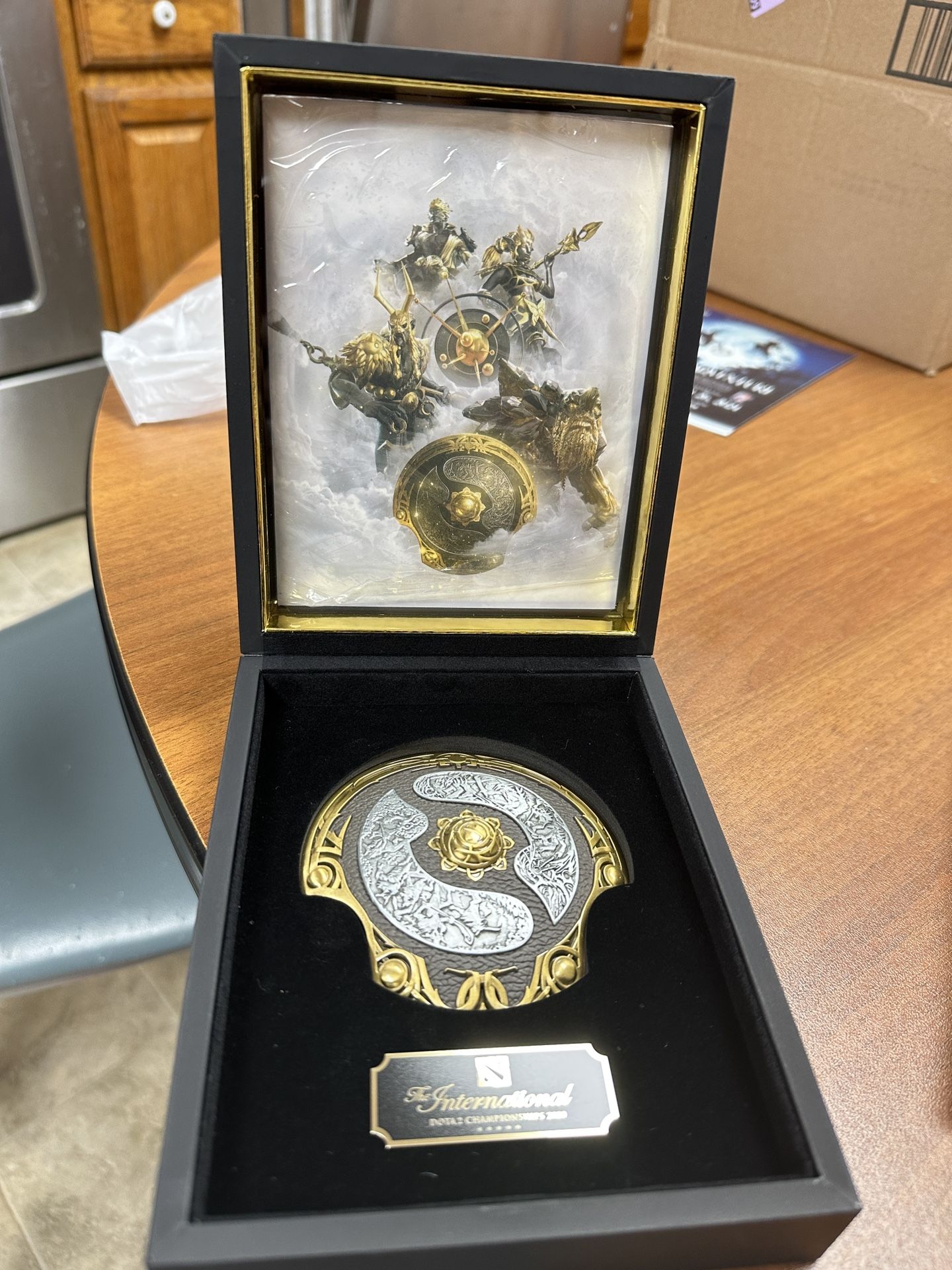 Dota 2 The International 2019 2点セット Dota 2 The International 2019 2点セット INTERNATIONAL DOTA 2