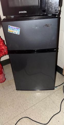 Mini fridge