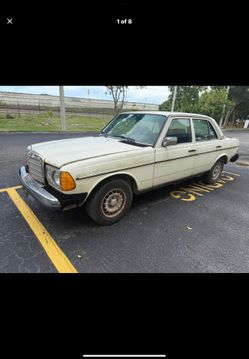 1985 Mercedes 300D Turbo Diesel Parts Or Restore 